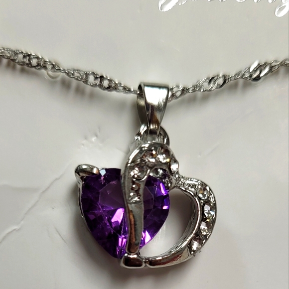Jewelry - Fashion Purple Heart 💜 Power Crystal Necklace
